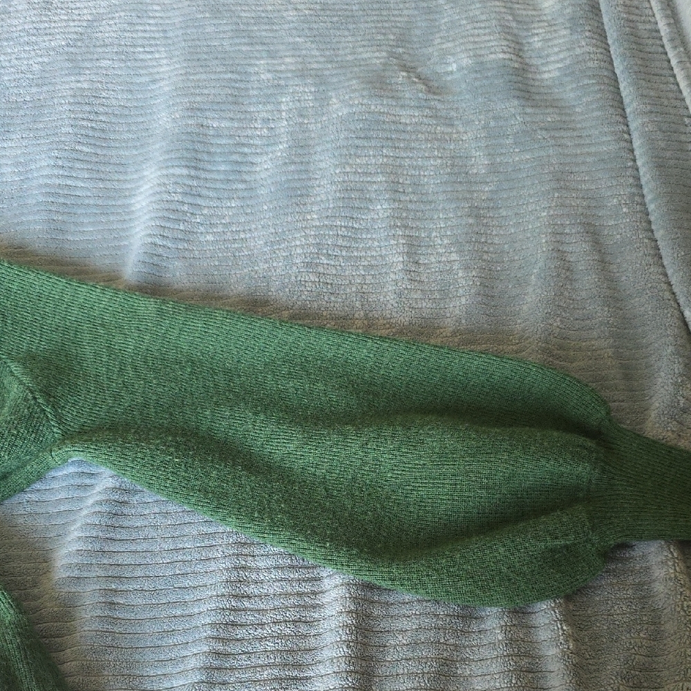 Fashion Nova Forest Green Knit Top - Picture 5 of 5